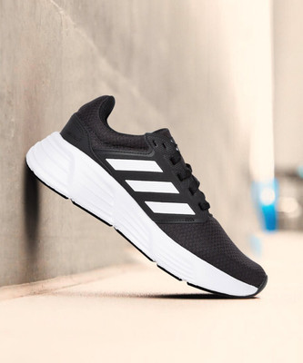 ADIDAS Running Shoes For Men(Black , 11)