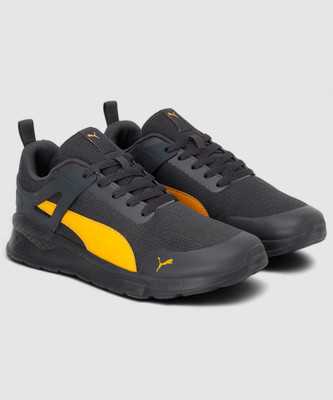 PUMA Amaze Runner Sneakers For Men(Black , 7)