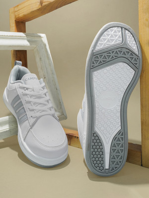 CAMPUS OG-D2 Sneakers For Men(White , 7)