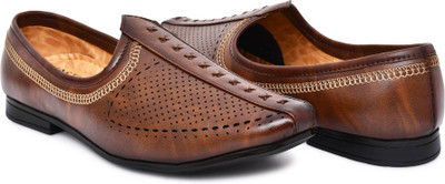 Stroll Men's Stylish Nagra Jutis Mojaris For Men(Brown , 10)