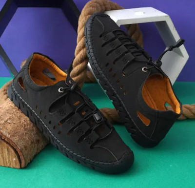 broniq CLOVE BLACK SHOES COMFORTABLE TREND PARTYWEAR SHOES FOR MEN Casuals For Men(Black , 9)