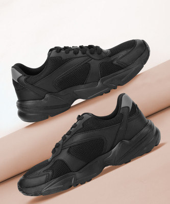 WROGN Sneakers For Men(Black , 6)