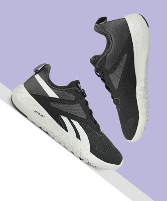 REEBOK MEGATHUNDER TR M Training & Gym Shoes For Men(Black , 11)