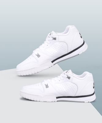 NIKE Cross Trainer Low Training & Gym Shoes For Men(White , 6)