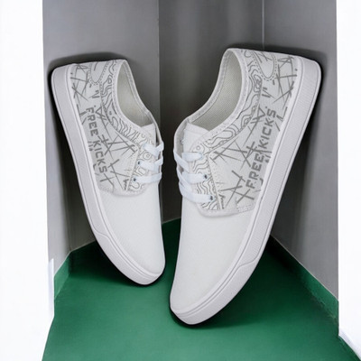 Free Kicks FK-601STRING Off White Stylish Sneakers For Men(Off White , 7)