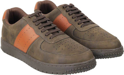 METRO Sneakers For Men(Olive , 6)