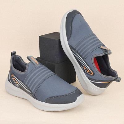 Aqualite Stylish Lightweight and Comfortable Daily Wear Outdoors For Men(Grey , 7)