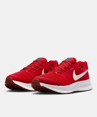 NIKE Run Swift 3 Running Shoes For Men(Red , 11)