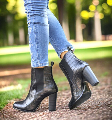 Elegantoe Women's Black Croc-Pattern Ankle Boots High Block Heel & Elastic Side Panel Boots For Women(Black , 5)