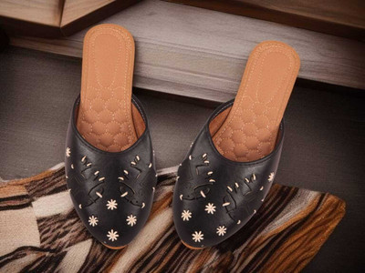 NOFOSHO Traditional Handcrafted Embellishments Lightweight Bellies For Women(Black , 4)