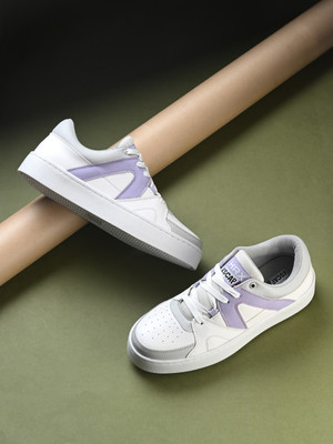 HRX by Hrithik Roshan Casual Sneakers For Women(White, Grey , 5)