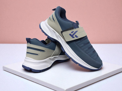Free Kicks FK- MOC-02 Comfortable Sneakers For Men(Multicolor , 8)
