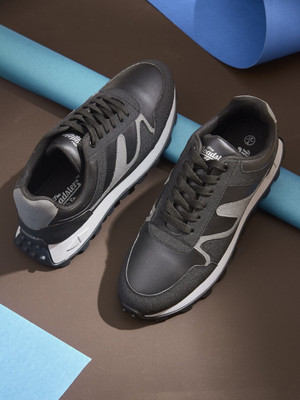Roadster Everyday Edge Trendy Fashion Double Tone Sneakers For Men(Black , 10)