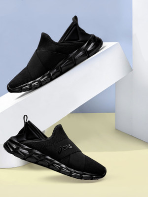 Asics QUANTUM LYTE SLIP-ON Slip On Sneakers For Men(Black , 9)