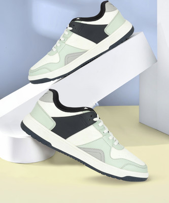 HRX by Hrithik Roshan Offbeat Classic Sneakers For Men(White , 9)