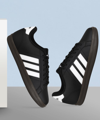 ADIDAS Streeet Icon Lite M Sneakers For Men(Black , 8)