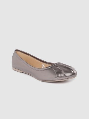 CARLTON LONDON Bellies For Women(Grey , 6)