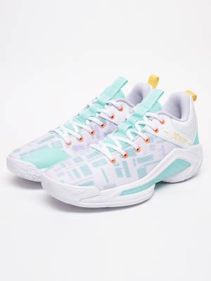 Basic top basketball shoes