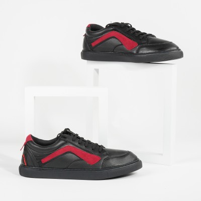RapidBox Sneakers For Men(Black, Red)