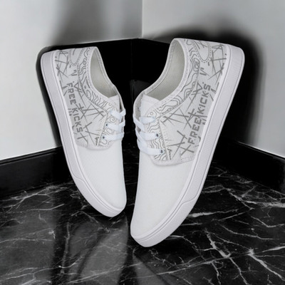 Free Kicks FK-601STRING Off White Stylish Sneakers Sneakers For Men(Off White , 7)