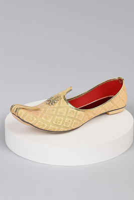 Countless Steps Wedding Juttis For Men Party Wear For Men(Beige , 9)