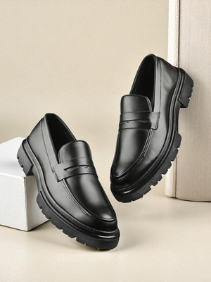 MACTREE Slip On For Men(Black , 6)