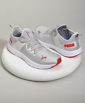 PUMA Puma Glanza v2 Sneakers For Men(Grey , 10)
