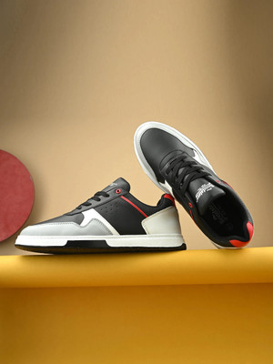Roadster Everyday Edge Trendy Fashion Double Tone Sneakers For Men(Black , 6)