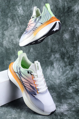 Abros SABAN Running Shoes For Men(Off White , 7)