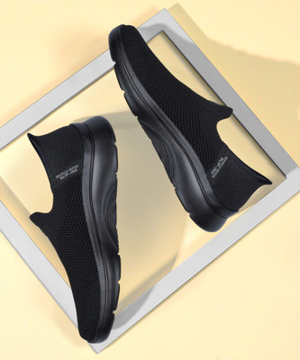 Skechers GO WALK ARCH FIT 2.0 - ICONIC Walking Shoes For Men(Black , 8)