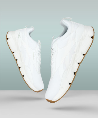 REEBOK Zig Dynamica Lite Running Shoes For Men(White , 10)