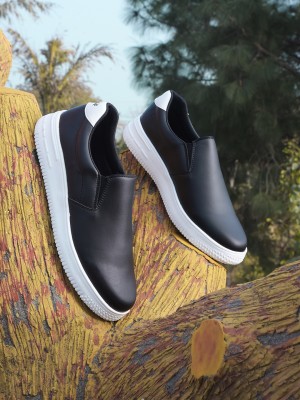 LIBERTY LEAP7X by Liberty DUGLAS-2E Casual Shoe Sneakers For Men(Black)
