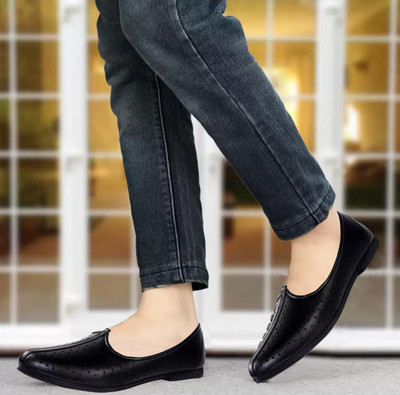 CATBIRD Traditional Punjabi Ethnic Shoes Nagra,Jalsa Mojaris,Khussa Jutis For Men(Black , 10)