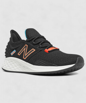New Balance ROAV Running Shoes For Women(Black , 3)