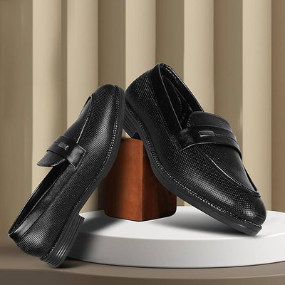 FORSSIL FORSSIL Stylish Buckled Texture Fancy Causal Formal Loafer Shoe (FSL-4054) Loafers For Men(Black , 7)
