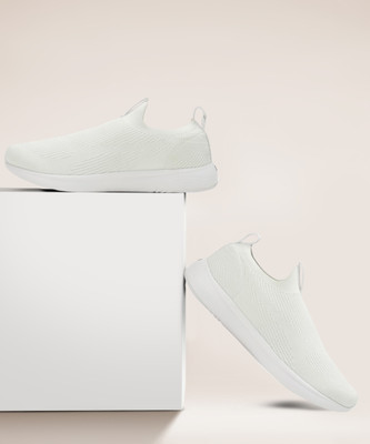 PUMA Softride Clean V2 For Men(White , 7)