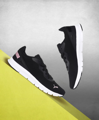 PUMA Hustle V2 Wns Sneakers For Women(Black , 3)
