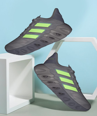 ADIDAS ADIDAS SWITCH FWD 2 M Running Shoes For Men(Grey , 8)