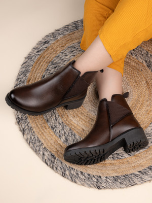 Roadster Roadster Women Brown Chelsea Boots Boots For Women(Brown , 5)
