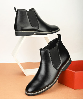 Roadster Men Solid Colour High Ankle Length Slip-On Boots Boots For Men(Black , 8)