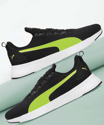 PUMA FLYER Runner Mesh Running Shoes For Men(Black , 10)