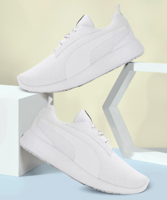 PUMA Buzz Running Shoes For Men(White , 8)