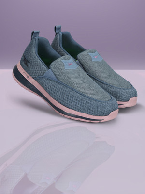 REEBOK Ree-form Blaze Slip Casuals For Men(Blue , 4)