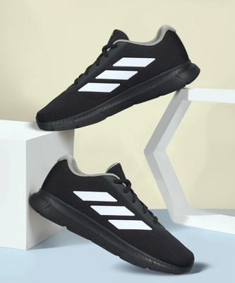 ADIDAS AIR-ROLLSTROLL Running Shoes For Men(Black , 10)
