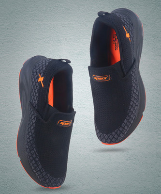 Sparx SM 875 Walking Shoes For Men(Black, Orange , 7)