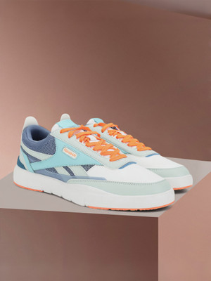 REEBOK URBANWAVE M Sneakers For Men(Blue , 6)