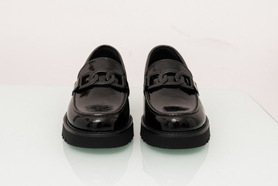 Partner Partner Embellished Leather Loafers For Women(Black , 4)