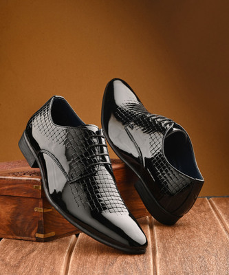 House of Pataudi Premium Comfort Outdoor Lace Up For Men(Black , 10)