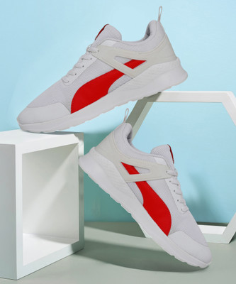 PUMA Amaze Runner Sneakers For Men(White , 6)