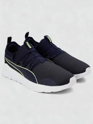 PUMA Manor V2 Sneakers For Men(Multicolor , 8)